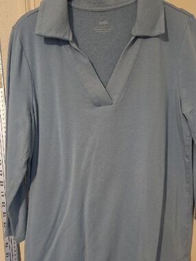 zuda Blue Crewneck Women's Top